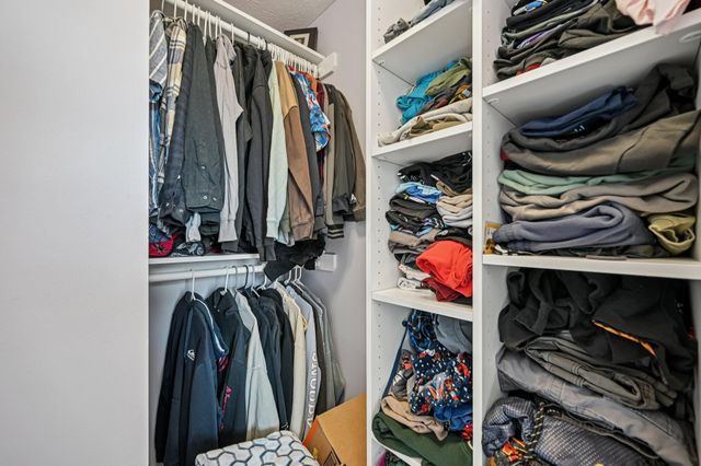 573 Eagle Walk Road, Delaware, OH 43015