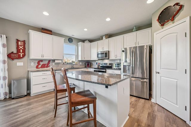 573 Eagle Walk Road, Delaware, OH 43015