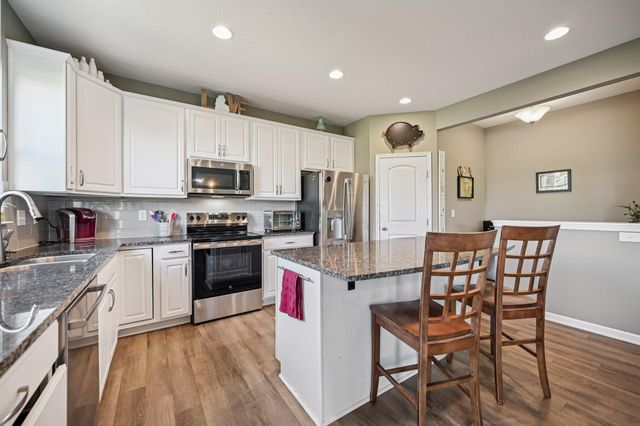 573 Eagle Walk Road, Delaware, OH 43015