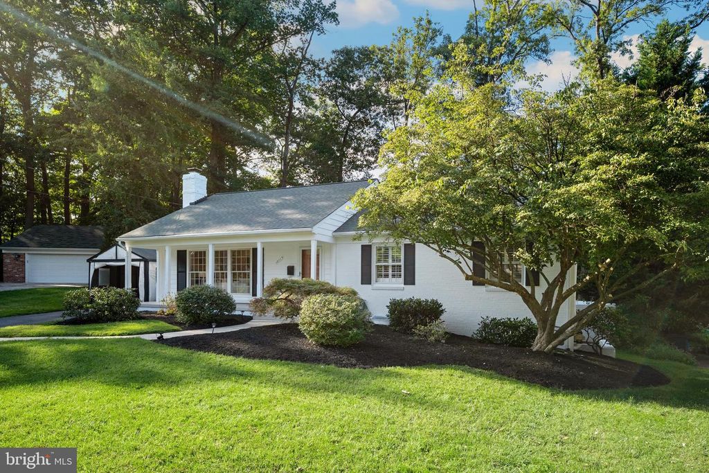 12114 WHIPPOORWILL LN, Rockville, MD 20852