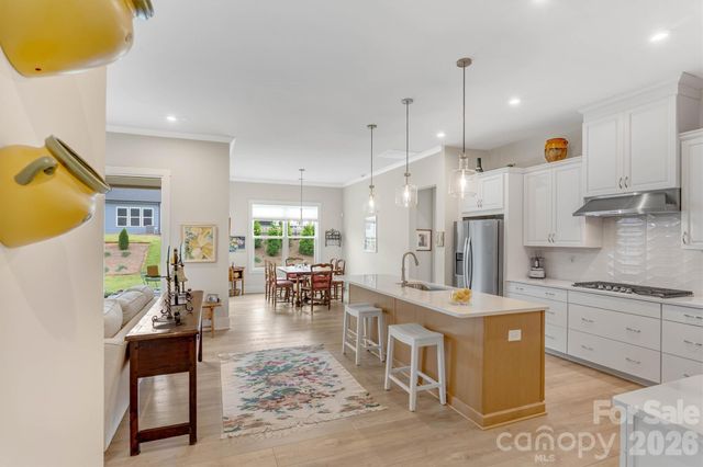 8025 Brookbank Drive, Charlotte, NC 28269