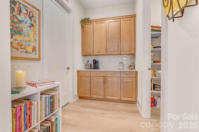 8025 Brookbank Drive, Charlotte, NC 28269