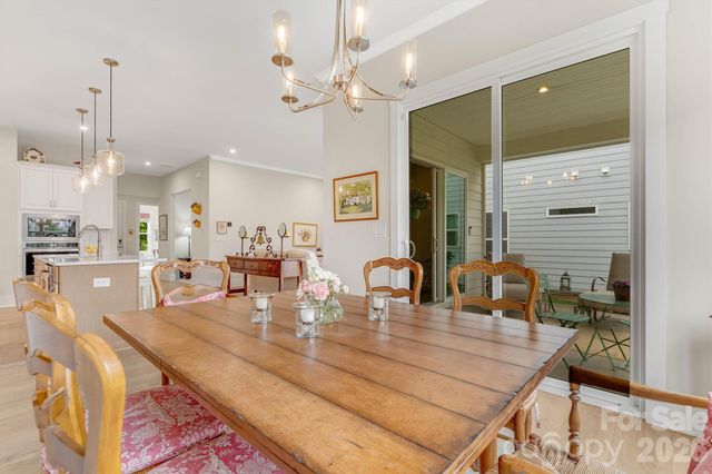 8025 Brookbank Drive, Charlotte, NC 28269