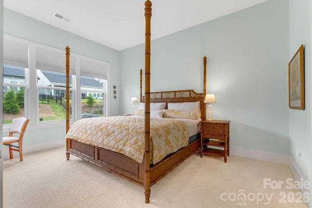 8025 Brookbank Drive, Charlotte, NC 28269