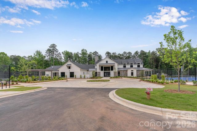 8025 Brookbank Drive, Charlotte, NC 28269
