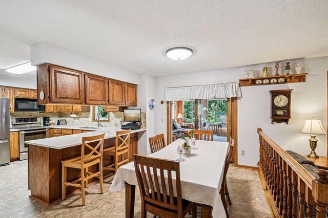 13721 Danbury Path, Rosemount, MN 55068