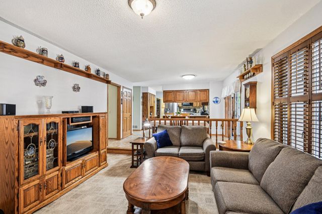 13721 Danbury Path, Rosemount, MN 55068