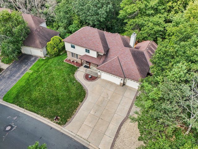 13721 Danbury Path, Rosemount, MN 55068