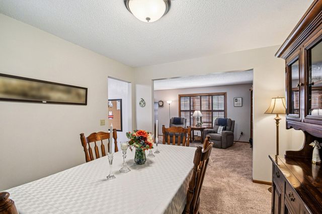 13721 Danbury Path, Rosemount, MN 55068