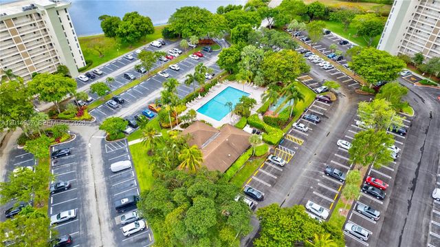 3091 N Course Dr 702, Pompano Beach, FL 33069