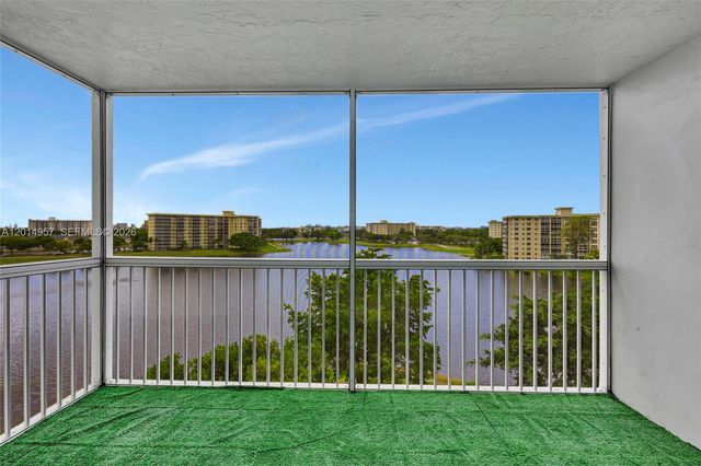 3091 N Course Dr 702, Pompano Beach, FL 33069