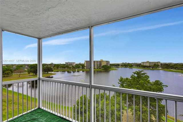 3091 N Course Dr 702, Pompano Beach, FL 33069