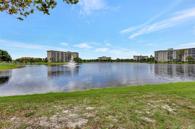 3091 N Course Dr 702, Pompano Beach, FL 33069