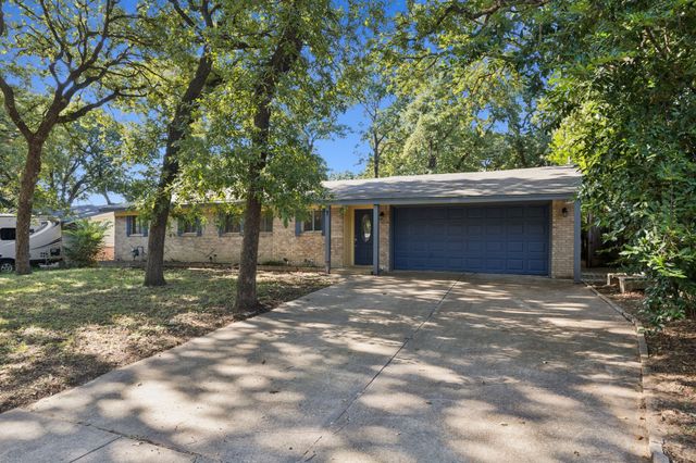 1814 Dogwood Drive, Arlington, TX 76012