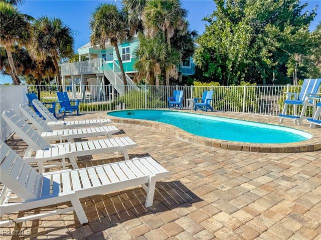 210 White Pelican DR, Upper Captiva, FL 33924