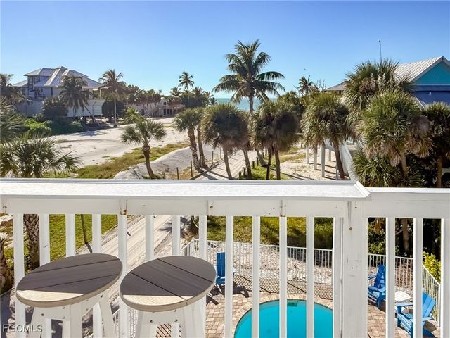 210 White Pelican DR, Upper Captiva, FL 33924