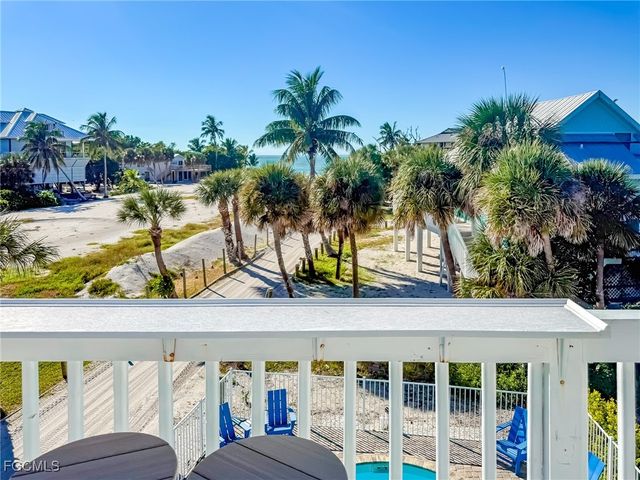 210 White Pelican DR, Upper Captiva, FL 33924
