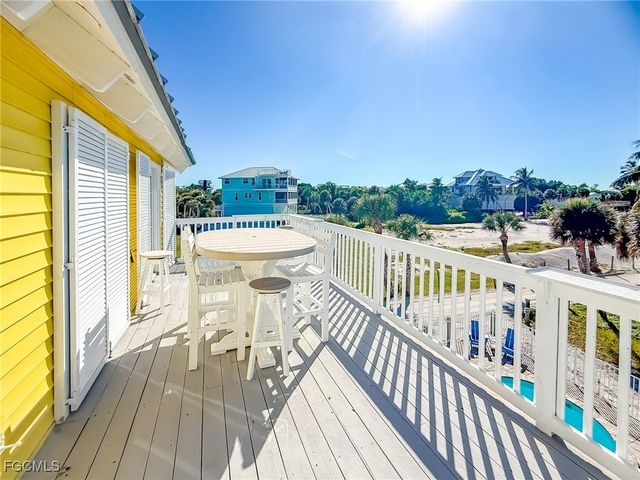 210 White Pelican DR, Upper Captiva, FL 33924