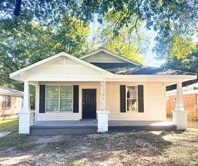 1492 N TREZEVANT ST, Memphis, TN 38108
