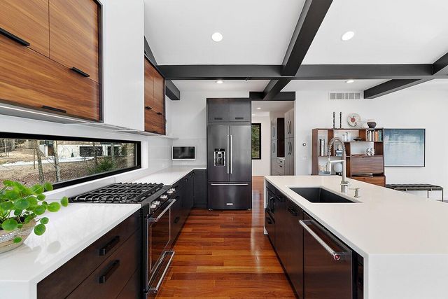 371 Dunegrass Circle Drive, Saugatuck, MI 49453