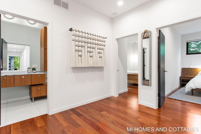 371 Dunegrass Circle Drive, Saugatuck, MI 49453