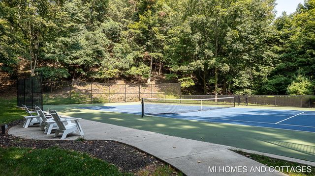 371 Dunegrass Circle Drive, Saugatuck, MI 49453