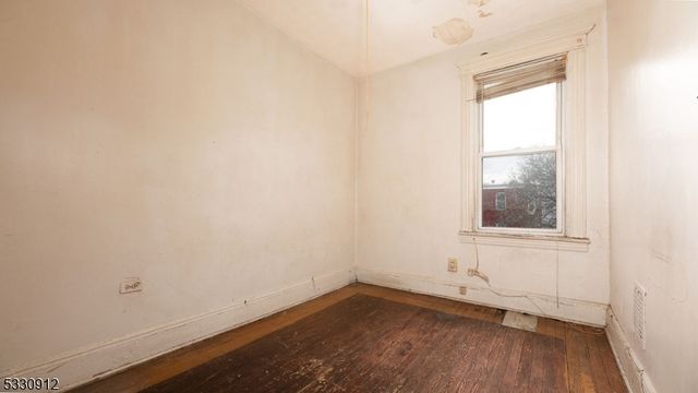 171 Armstrong Ave, Jersey City, NJ 07305
