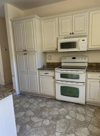 422 Longview Circle, Hiawassee, GA 30546