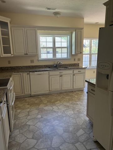 422 Longview Circle, Hiawassee, GA 30546