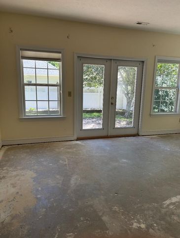422 Longview Circle, Hiawassee, GA 30546