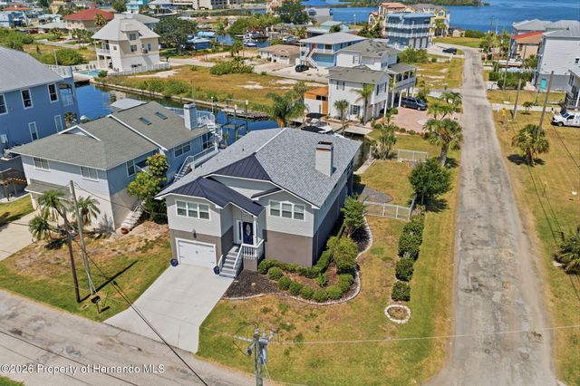 13943 Ethel Avenue, Hudson, FL 34667