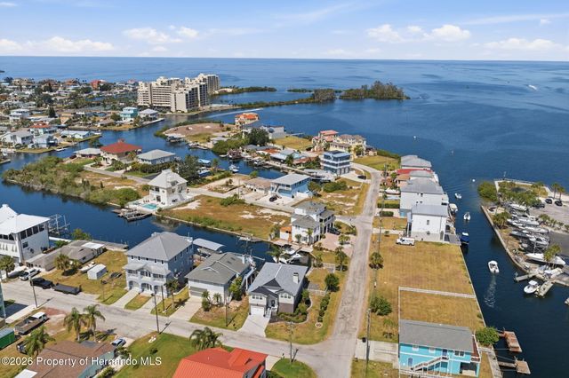 13943 Ethel Avenue, Hudson, FL 34667