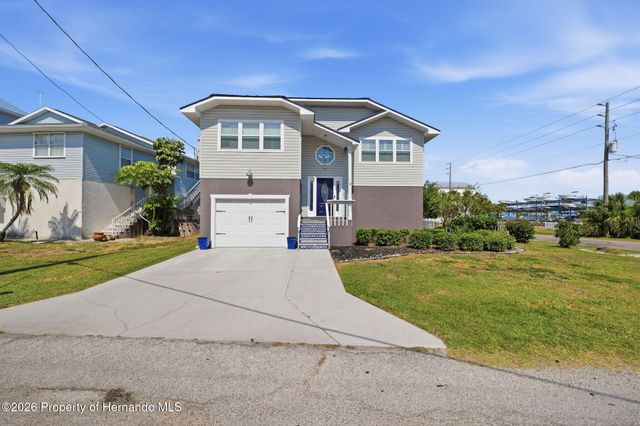13943 Ethel Avenue, Hudson, FL 34667
