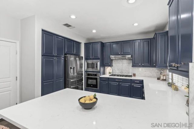 9521 Milden Street, La Mesa, CA 91942