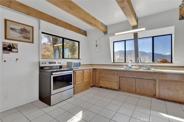 19765 Rox Road, Apple Valley, CA 92308