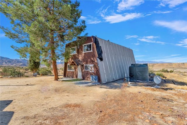 19765 Rox Road, Apple Valley, CA 92308