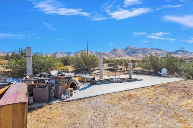 19765 Rox Road, Apple Valley, CA 92308