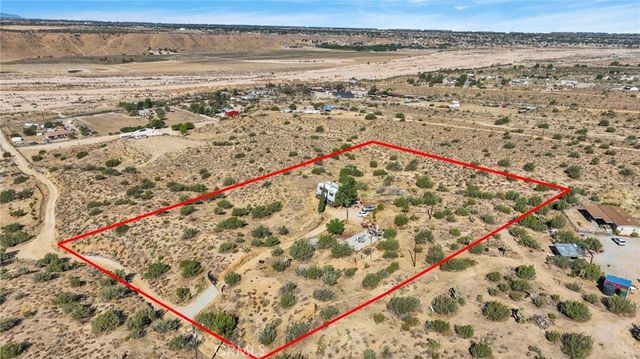 19765 Rox Road, Apple Valley, CA 92308