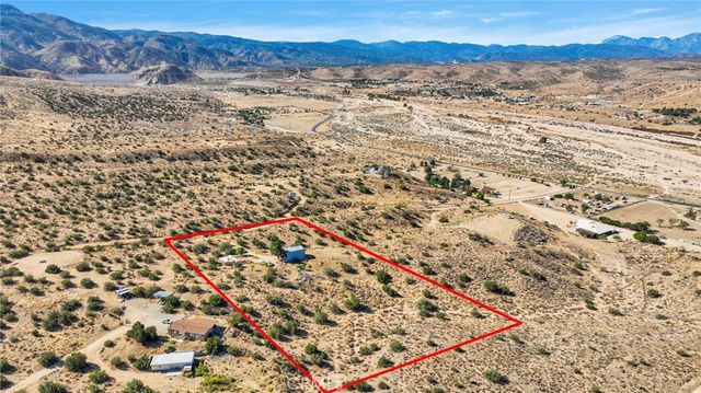 19765 Rox Road, Apple Valley, CA 92308