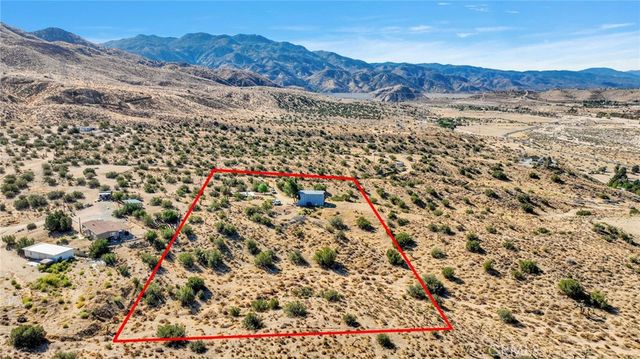 19765 Rox Road, Apple Valley, CA 92308