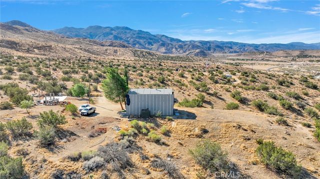 19765 Rox Road, Apple Valley, CA 92308