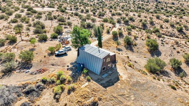 19765 Rox Road, Apple Valley, CA 92308