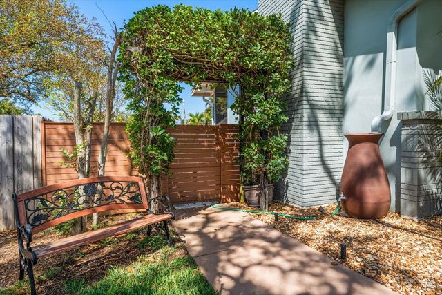 210 LIVE OAK LANE, Largo, FL 33770