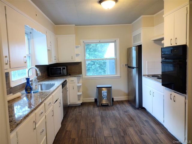 29 Kelsey Road, Poughkeepsie, NY 12601