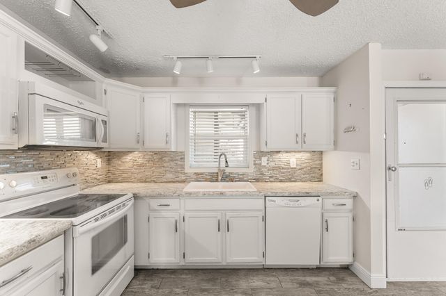 6531 SE Federal Highway S201, Stuart, FL 34997