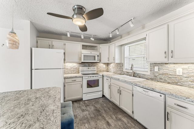 6531 SE Federal Highway S201, Stuart, FL 34997