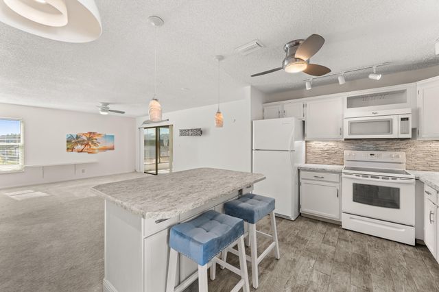 6531 SE Federal Highway S201, Stuart, FL 34997