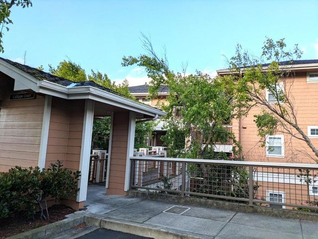 512 Callippe Court, Brisbane, CA 94005