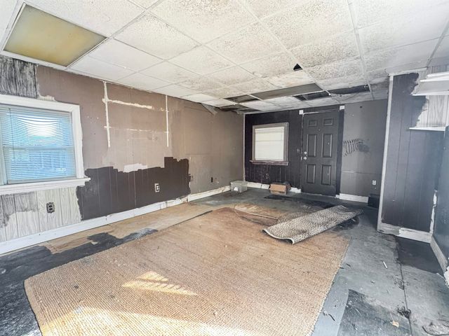 3920 W Maryland Street, Evansville, IN 47720