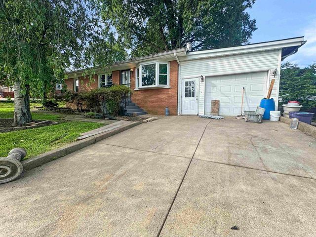 3920 W Maryland Street, Evansville, IN 47720